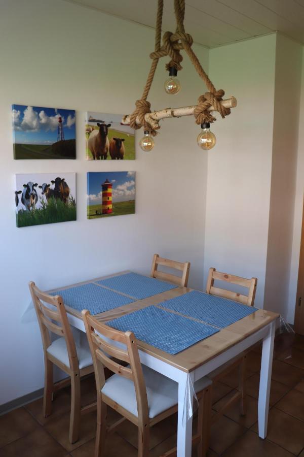 אמדן Ferienwohnung Wippsteert - 5 Sterne - Mit Balkon Und Pkw Stellplatz מראה חיצוני תמונה